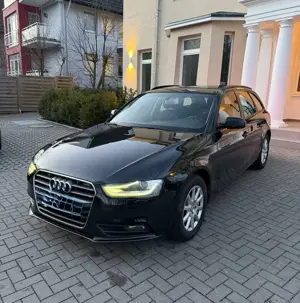 Audi A4 Avant 2.0 TDI DPF multitronic Attraction