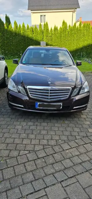 Mercedes-Benz E 250 BlueEFFICIENCY 7G-TRONIC