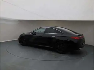 Mercedes-Benz CLA 200 Progressive Multibeam RfKAm Totwi ACC Bild 4