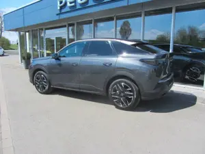 Peugeot 3008 Hybrid 136 GT Bild 4