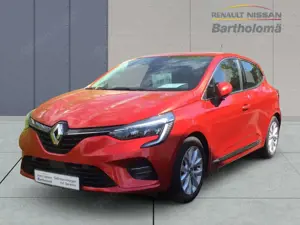 Renault Clio Intens E-TECH 140