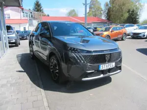 Peugeot 3008 Hybrid 136 GT Bild 2