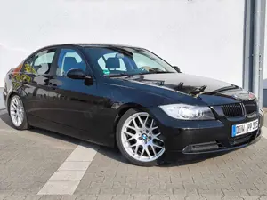 BMW 325 325d M57 | Handschalter | Xenon | iDrive Prof. | Schiebedach | Sportfahrwerk