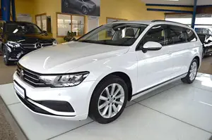 Volkswagen Passat Variant Basis AUTOMATIK / NAVI / R-KAMERA