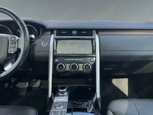 Land Rover Discovery HSE 3.0 TD6 Luftfederung 7 Sitze AHK   Navi Leder Bild 5