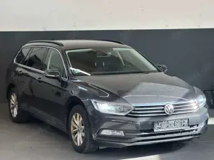 Volkswagen Passat Variant 2.0 TDI DSG/Navi/Xenon/Klima/SHZ