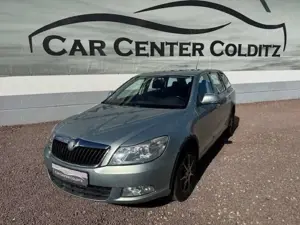 Skoda Octavia Octavia Combi 1.8 TSI DSG*AHK*SHZ*KlimaAut*
