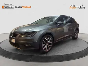 SEAT Leon ST X-Perience 4Drive/Pano/Navi/LDWS/PDC/SHZ