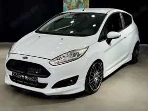 Ford Fiesta Sport RED*TÜV NEU*NAVI*Schlüssellose*Beheizb