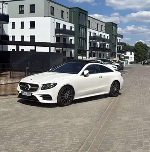 Mercedes-Benz E 220 d Coupe 9G-TRONIC AMG Line