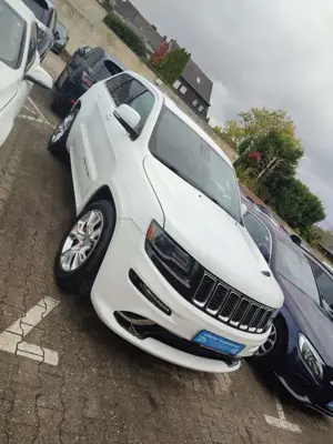 Jeep Grand Cherokee Grand Cherokee SRT8 Bild 2