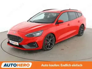 Ford Focus 2.3 EcoBoost ST*NAVI*LED*ACC*CAM*PDC*SHZ*