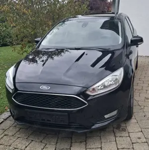 Ford Focus Focus Turnier 1.0 EcoBoost Start-Stopp-System Trend