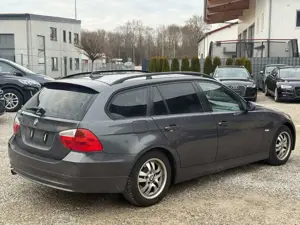 BMW 320 320i Bild 2