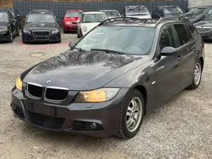 BMW 320 320i