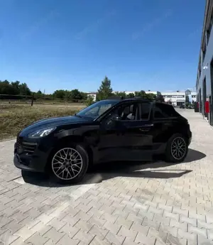 Porsche Macan S