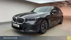 BMW 550 e A xDrive Tou M-Sport,Pano,AHK,DAProf,Autom