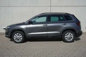 Skoda Karoq 2.0TDI DSG 4x4 Navi/Mirrorl AHK Kamera 19" Bild 2