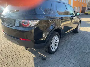 Land Rover Discovery Sport 2,0 TDI Allrad SE AWD Bild 3