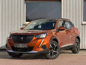 Peugeot 2008 HYBRID136 e-DSC6 Allure GT Pano*Leder*360