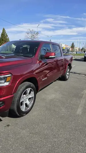 Dodge RAM 1500 Laramie Sport Bild 2