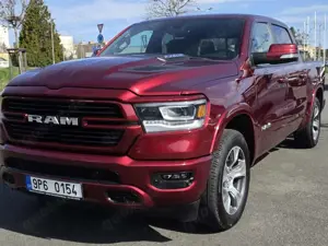 Dodge RAM 1500 Laramie Sport