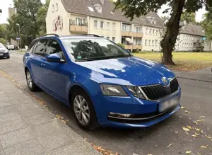 Skoda Octavia Otomatik Style Business ACC Navi Beheizb. Front Bild 3