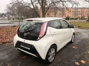 Toyota Others Aygo AYGO x-play touch EU 6. / Klima / 5.Türen Bild 4