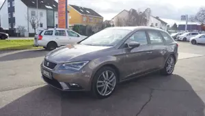 SEAT Leon ST 2.0 TDI "Style" 4Drive AHK+LED+Klima+Eu6