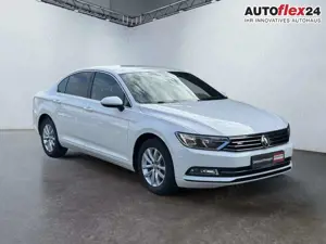 Volkswagen Passat 1.8 TSI DSG R-Line Einparkhilfe vorne und hinte...