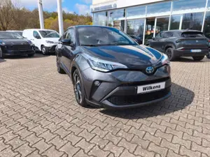 Toyota C-HR Hybrid Team D