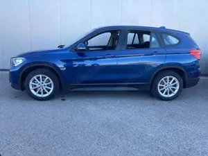 BMW X1 sDrive20i *PDC*DAB*Navi*Sitzheizung