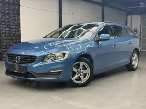 Volvo V60 D2 Business NAVI*KLIMA*TEMPOMAT*SCHECKHEFT
