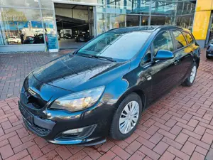 Opel Astra J Sports Tourer Selection SHZ AHK