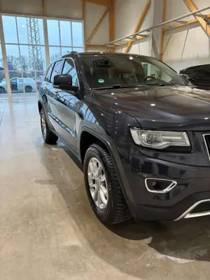 Jeep Grand Cherokee 3.0 CRD Limited Bild 2