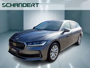 Skoda Superb Combi 2.0 TDI Selection DSG Matrix AHK Navi