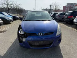 Hyundai i20 Classic; 2. Hand, Unfall!
