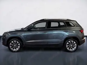 Skoda Karoq 2.0 TDI Clever 4x4 DSG LED Navi RFK SHZ Bild 3