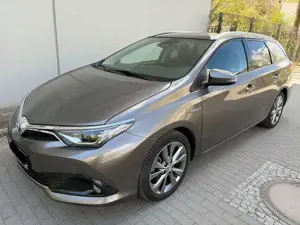 Toyota Auris Hybrid Touring Sports Executive*Pano*BI-LED*ToyotaGarantie*Leder*AHK