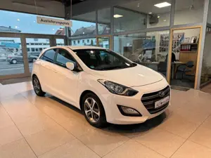 Hyundai i30 blue 1.4 GO ! Klimaautomatik 1.Hand 69.000km