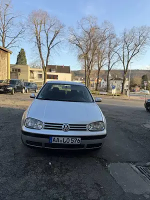 Volkswagen Golf 1.6 Special