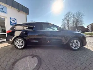 Ford Focus Turnier Cool  Connect Bild 4