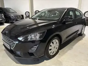 Ford Focus 1.0 EcoBoost*LED*SHZ*1.Hand*