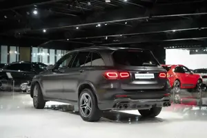 Mercedes-Benz GLC 43 AMG 4Matic*ABGAS.PERF*SPORTSITZE*LUFTFED* Bild 4