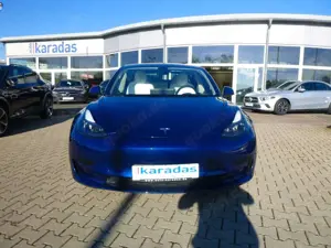 Tesla Model 3 Standard RWD Wärmep/Autopilot/Glasdach Bild 2