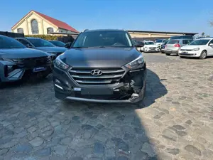 Hyundai TUCSON blue Trend 2WD(nur an Gewerbe/Export)