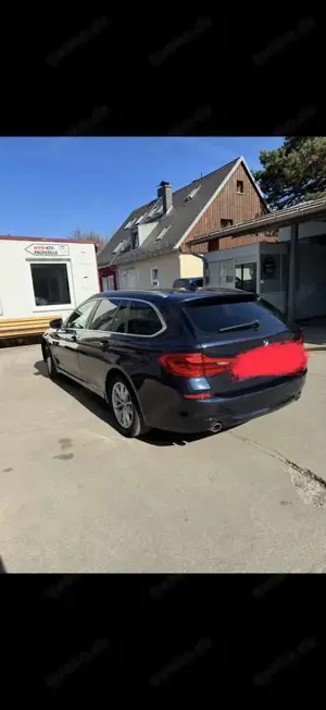 BMW 520 520d Touring SHZ, Carplay, Pano, HUD, DisplayKey Bild 2