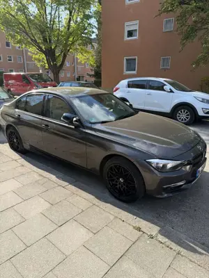 BMW 320 320i Sport Line
