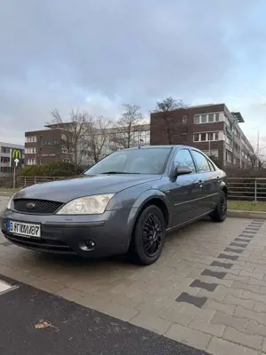 Ford Mondeo 2.5 V6 Trend