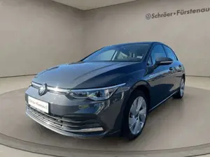 Volkswagen Golf Style 1.5 eTSI DSG (LED-Plus/AHK/Navi/ACC)